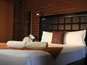 Pooraka Motor Inn, Mawson Lakes